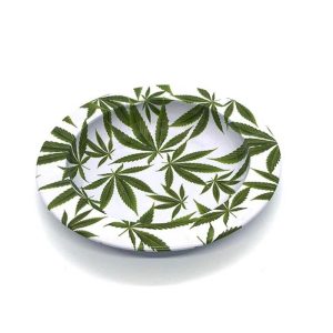 cendrier feuille de cannabis